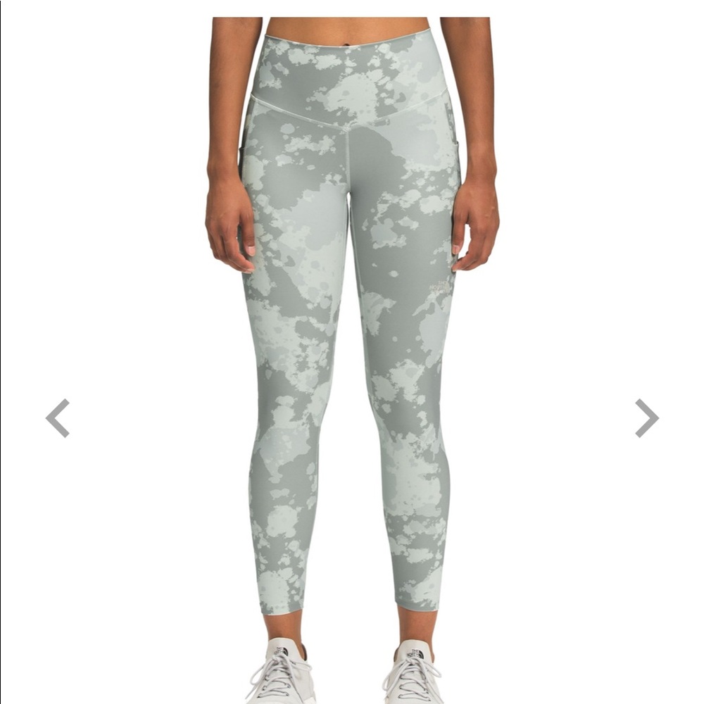 The North Face Women’s Motivation High Rise 7/8 Leggings